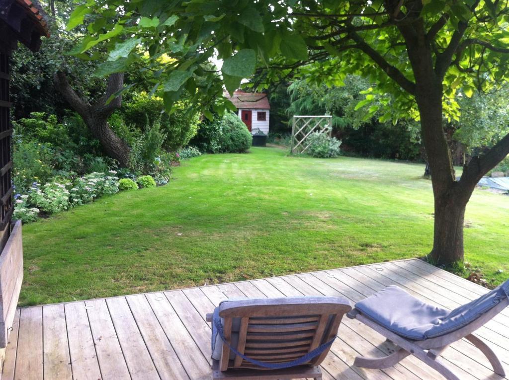 Отель Bonningtons Stansted Self Catering Станстед Маунтфитчет Номер фото